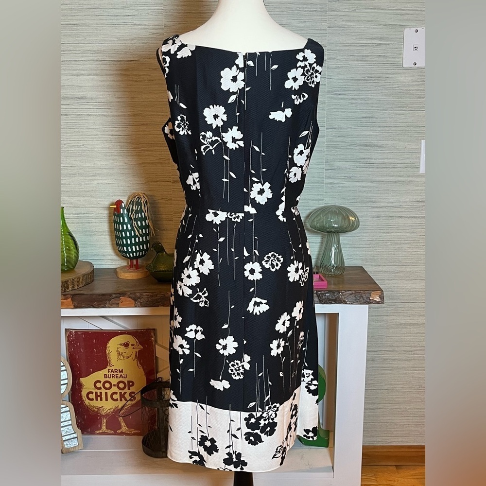Talbots 2 Piece Fit & Flare Dress Blazer Jacket B&W Floral Petite Women Size 12P - Picture 7 of 10